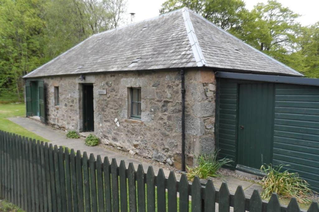 Blairbeg Cottage Blairgowrie and Rattray Exterior photo